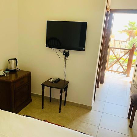 Betul Guest House Famagusta  Buitenkant foto