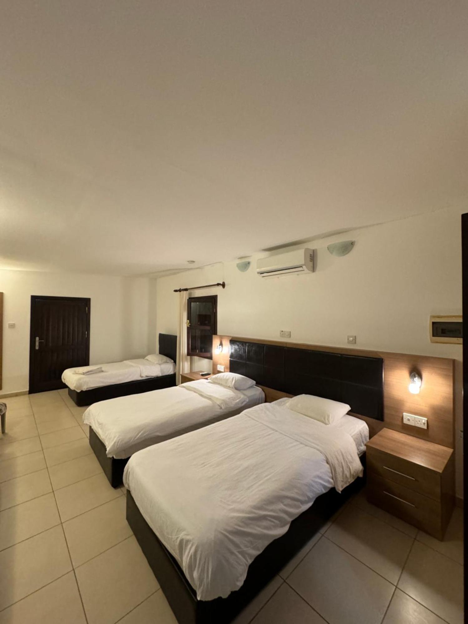Betul Guest House Famagusta  Buitenkant foto