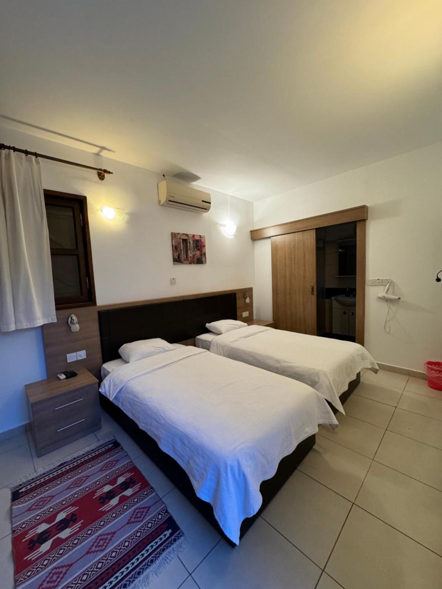 Betul Guest House Famagusta  Buitenkant foto