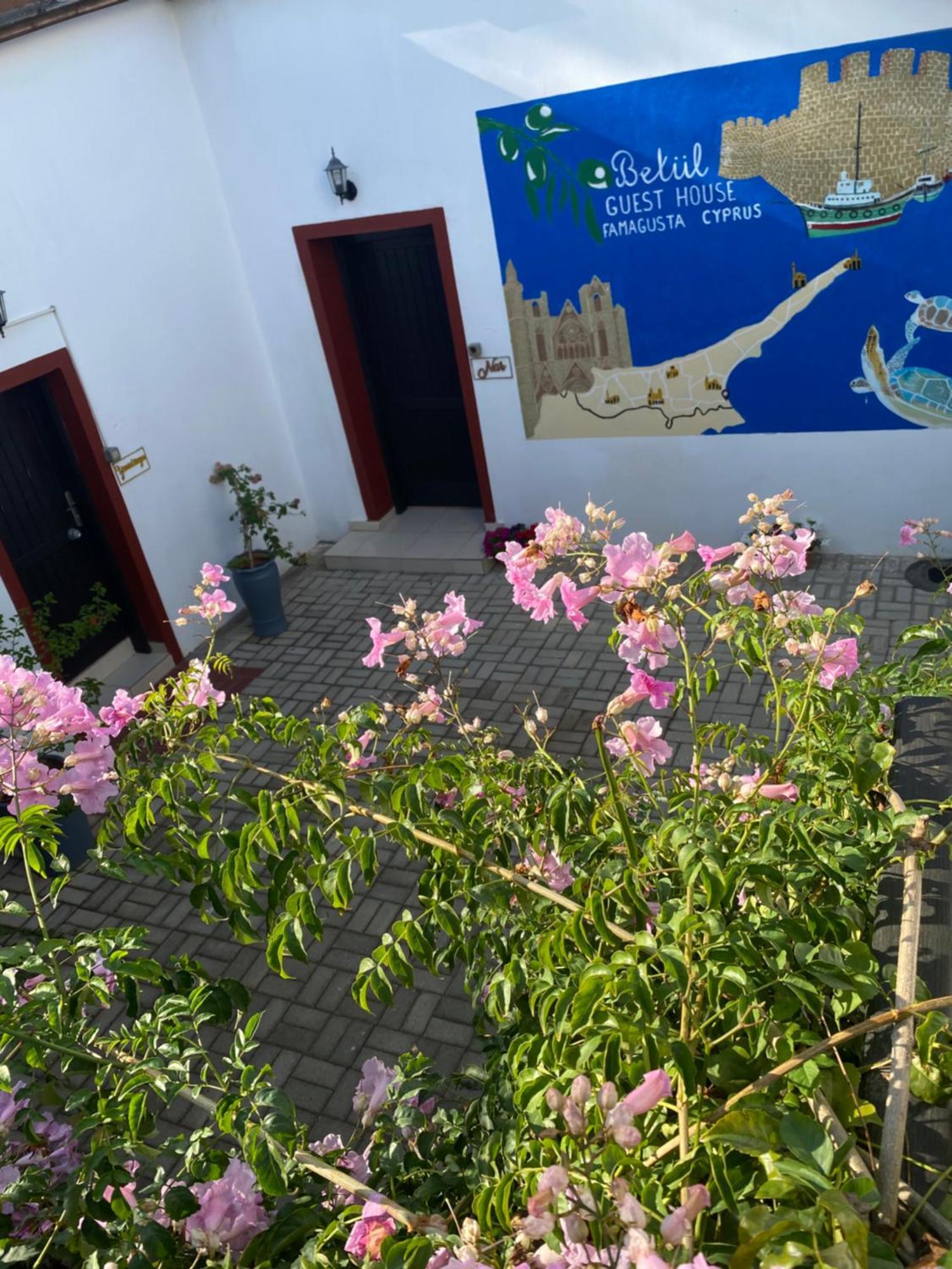 Betul Guest House Famagusta  Buitenkant foto