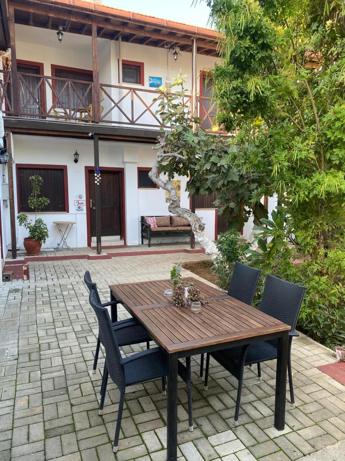 Betul Guest House Famagusta  Buitenkant foto